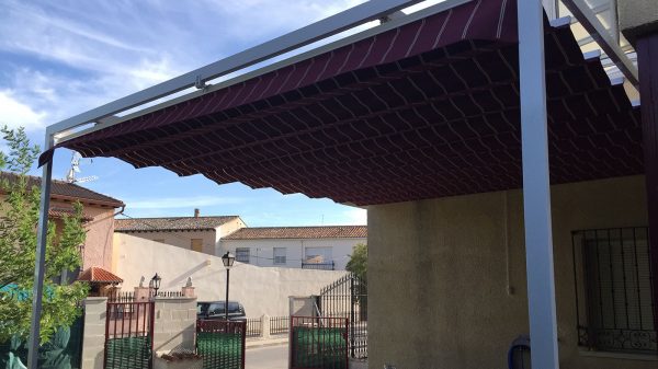 PÉRGOLAS – Persiana y Toldo